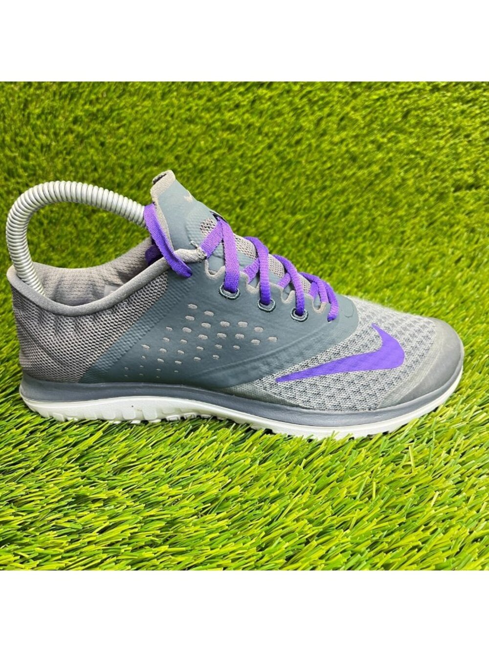 Nike Women's Gray and Purple Training Sneakers